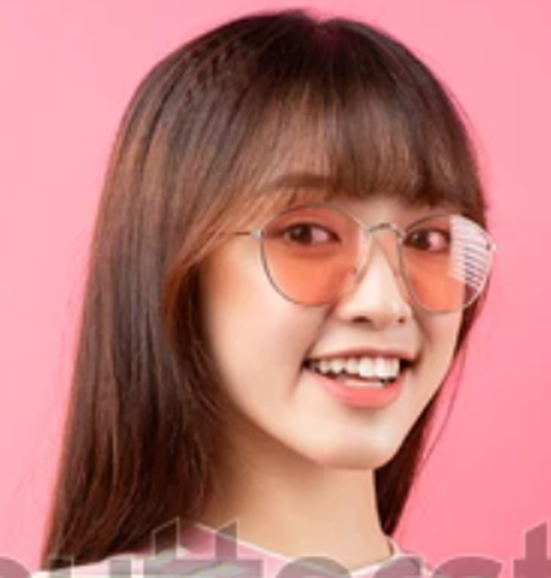 NANA: Event, Sesi Live, dan Konten Digital